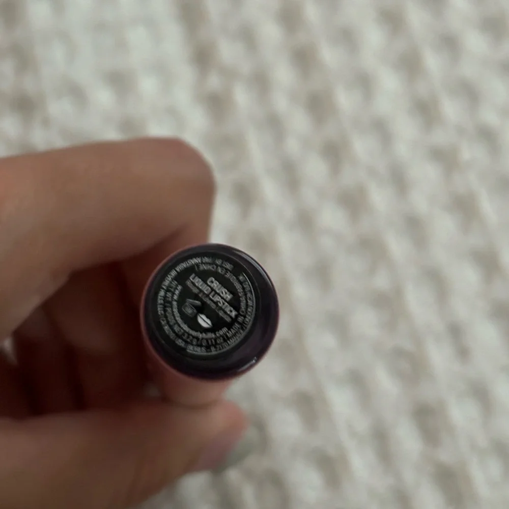 NWOT Anastasia Beverly Hills Smudge-Proof Matte Liquid Lipstick- crush